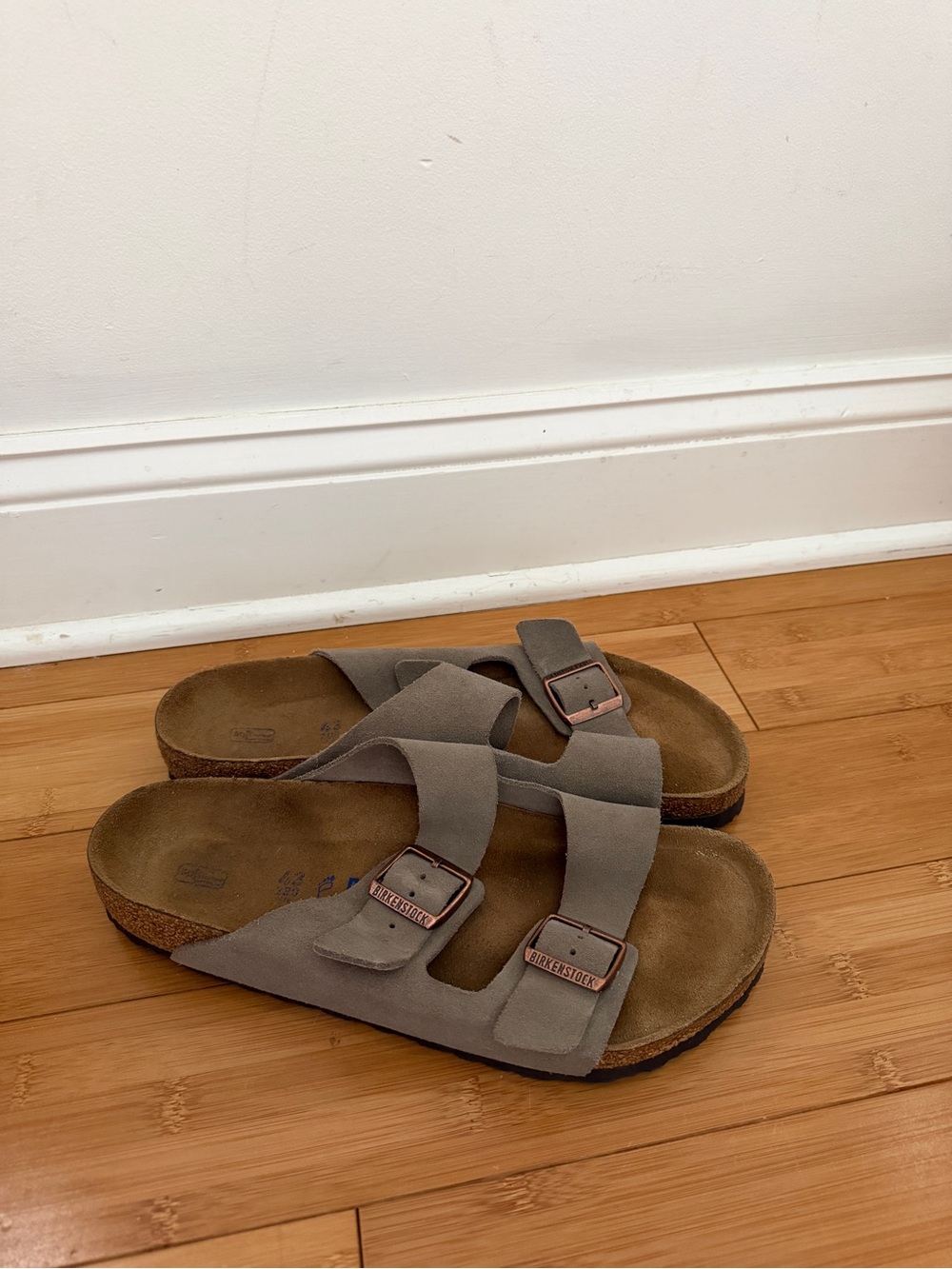 Barely worn Birkenstock Arizona size 43